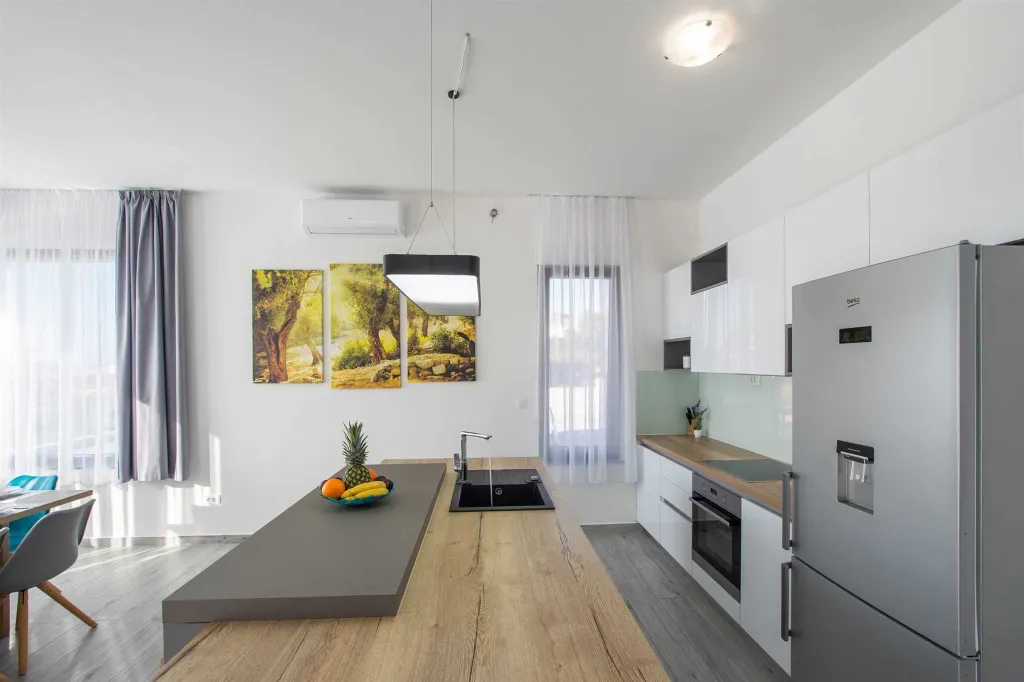 Modern Family Villa with Heated Pool in Solin