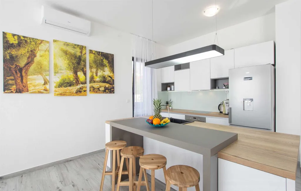 Modern Family Villa with Heated Pool in Solin