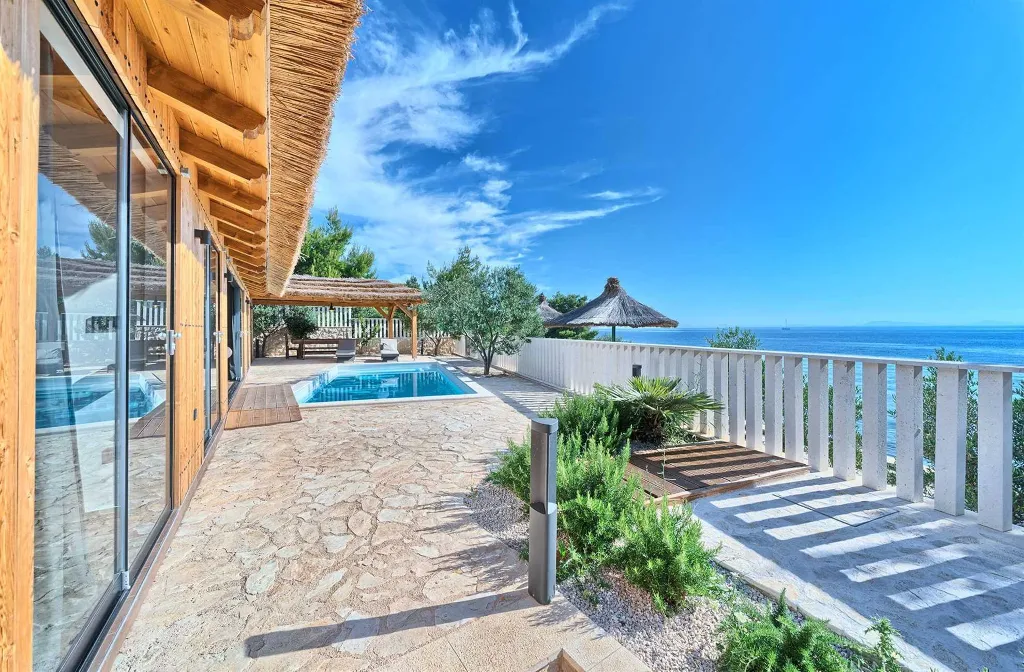 Seaside Villa with Private Pool in Murter