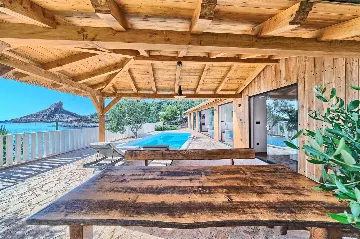 Seaside Villa with Private Pool in Murter