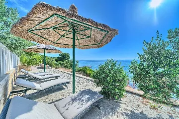 Seaside Villa with Private Pool in Murter