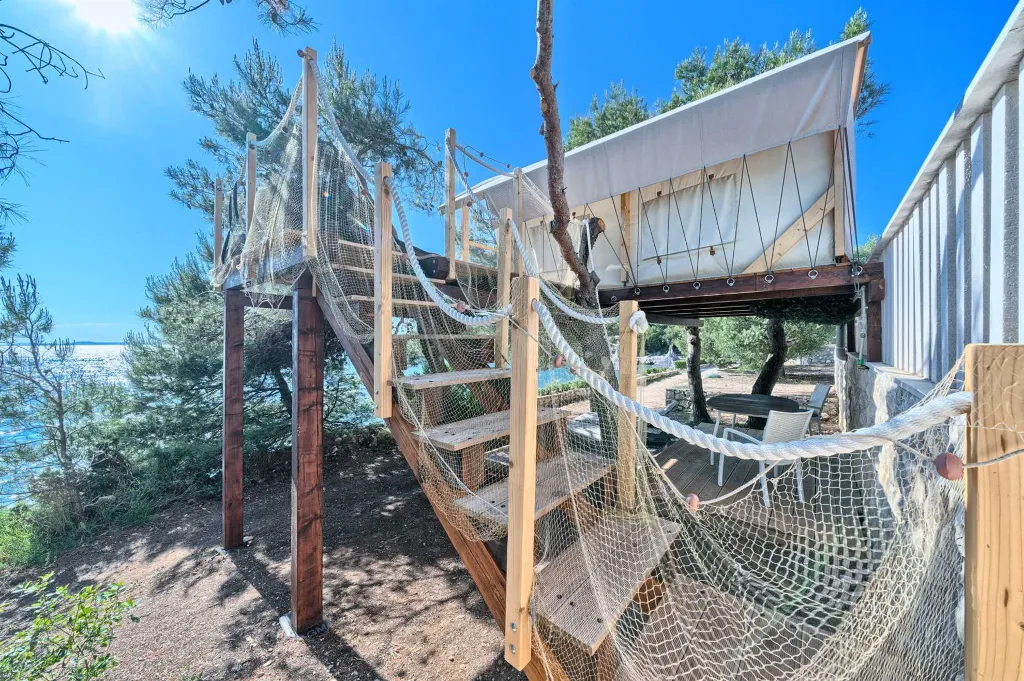 Seaside Treehouse Bungalow Escape Murter