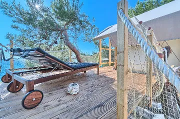 Seaside Treehouse Bungalow Escape Murter