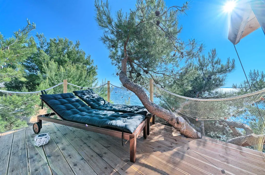 Seaside Treehouse Bungalow Escape Murter