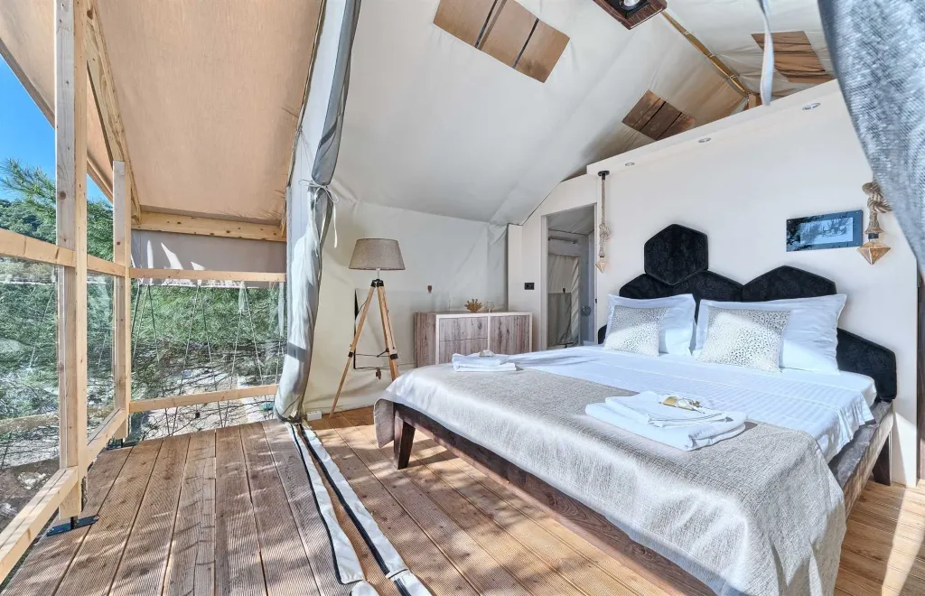 Seaside Treehouse Bungalow Escape Murter