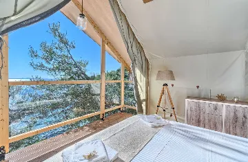 Seaside Treehouse Bungalow Escape Murter