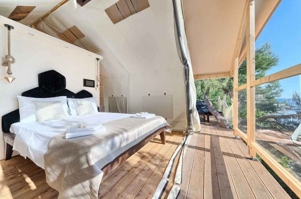 Seaside Treehouse Bungalow Escape Murter