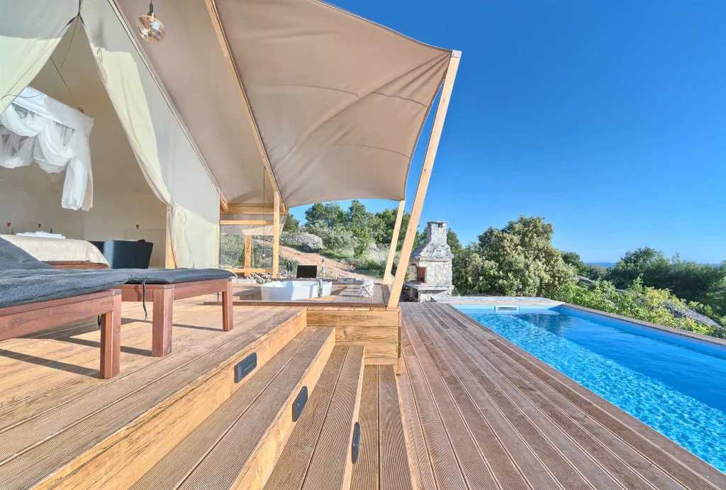 Private Pool Bungalow for Two in Murter