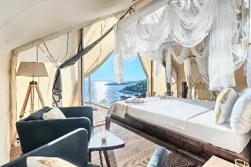 Private Pool Bungalow for Two in Murter