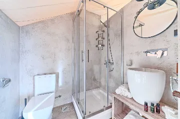 Private Pool Bungalow for Two in Murter