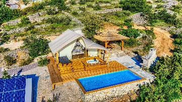 Private Pool Bungalow for Two in Murter