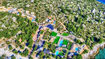 Private Pool Bungalow for Two in Murter