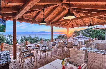 Seaside Bungalow Escape in Murter