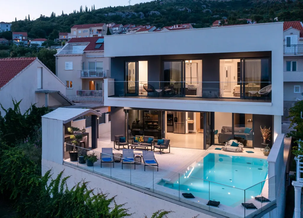 Contemporary Villa with Heated Pool in Mlini
