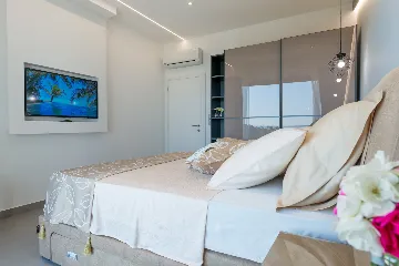 Contemporary Villa with Heated Pool in Mlini