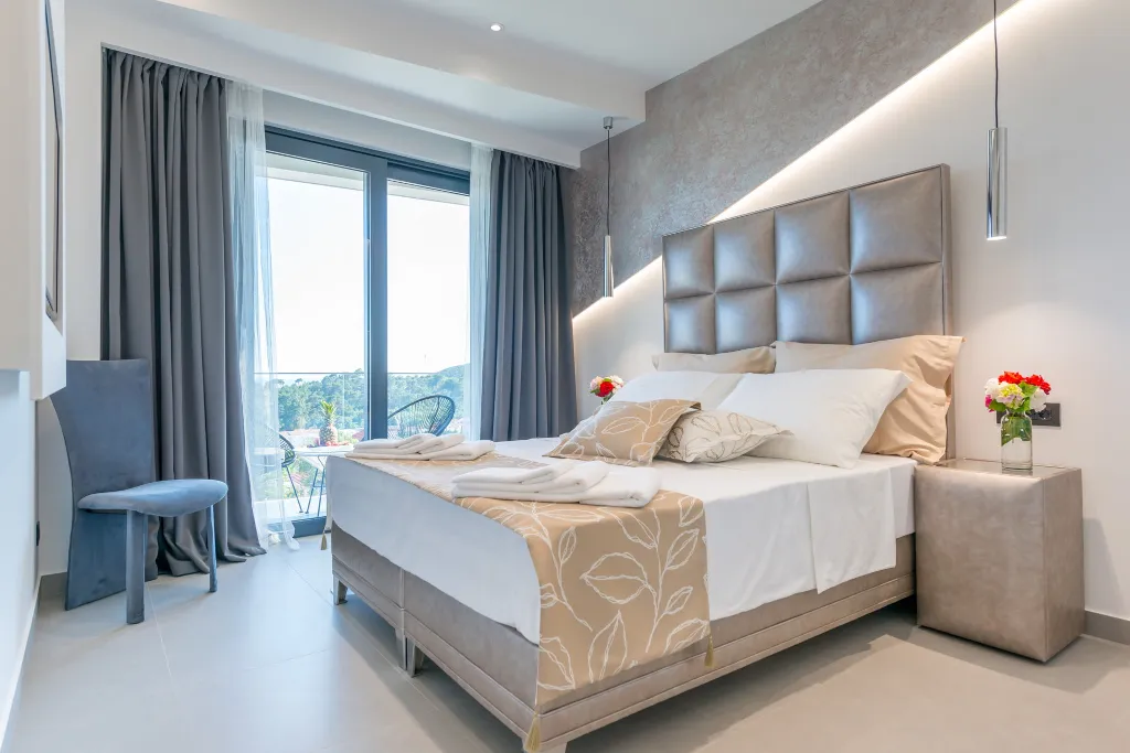 Contemporary Villa with Heated Pool in Mlini