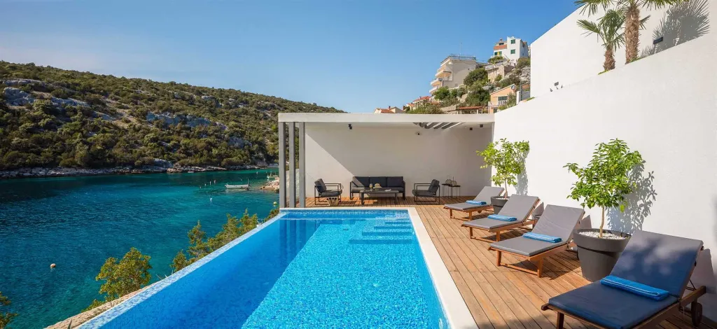 Contemporary Beachfront Villa with Pool, Marina