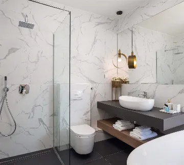 Contemporary Beachfront Villa with Pool, Marina