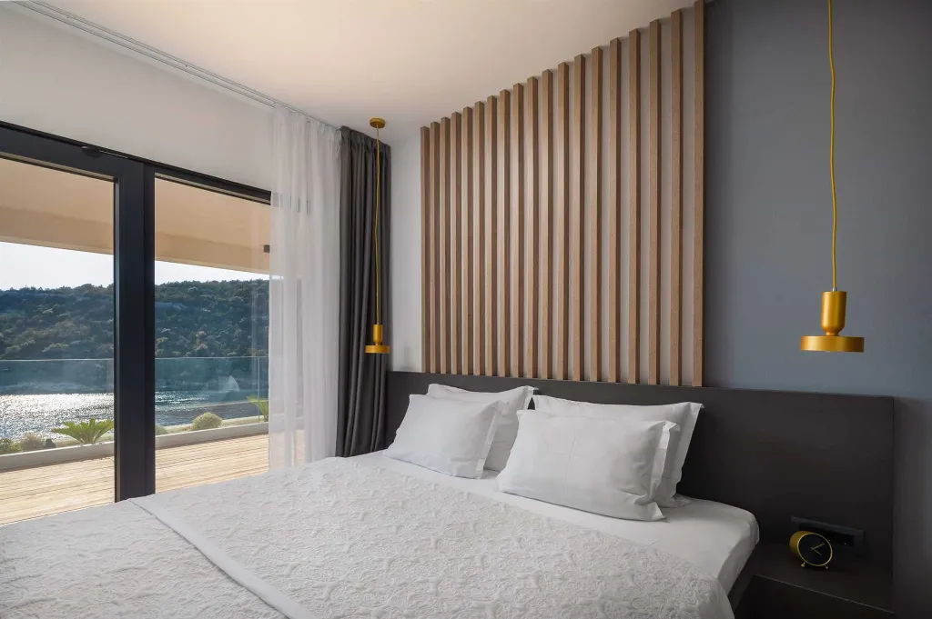 Contemporary Beachfront Villa with Pool, Marina