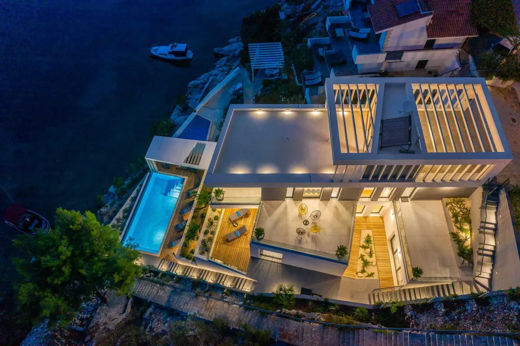 Contemporary Beachfront Villa with Pool, Marina
