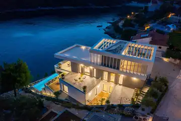 Contemporary Beachfront Villa with Pool, Marina