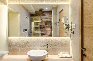 Seaside Family Villa with Pool in Korčula