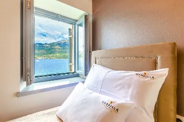 Seaside Family Villa with Pool in Korčula