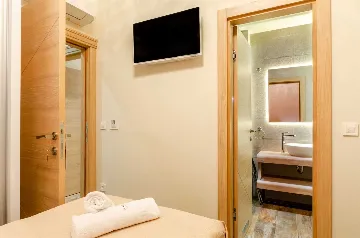 Seaside Family Villa with Pool in Korčula