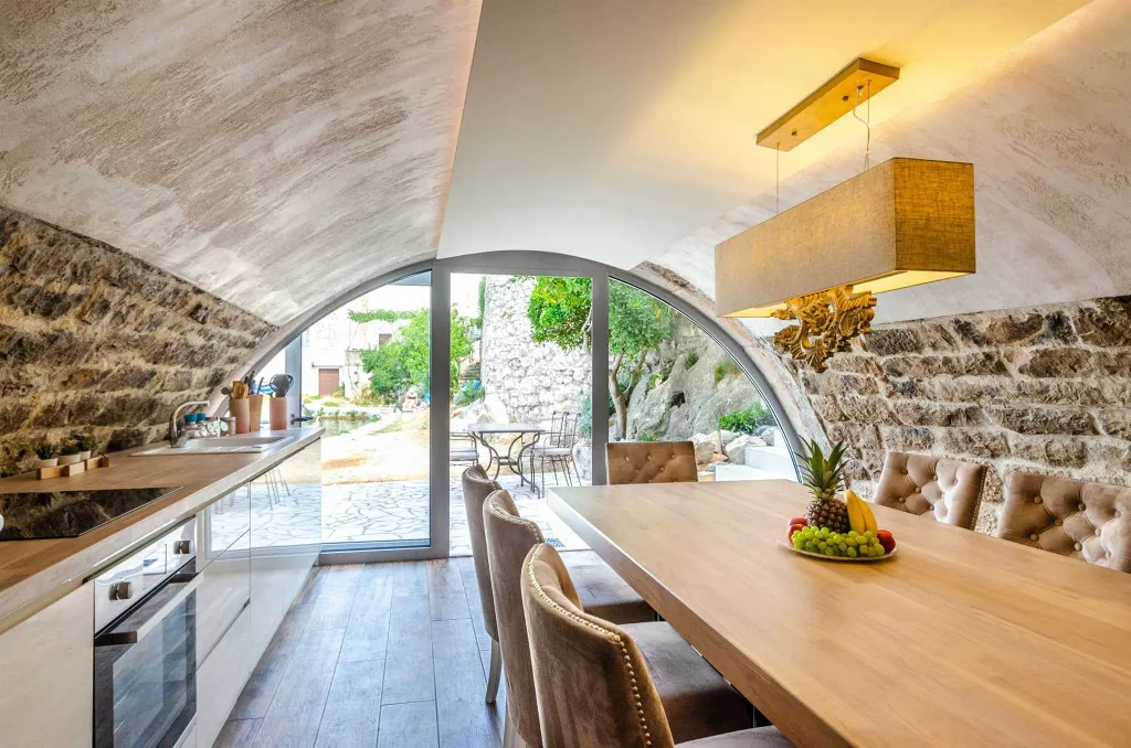 Seaside Family Villa with Pool in Korčula