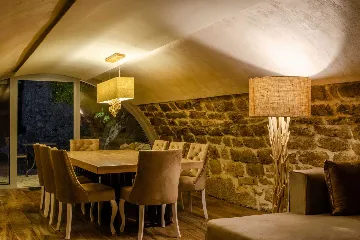 Seaside Family Villa with Pool in Korčula