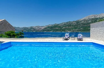 Seaside Family Villa with Pool in Korčula