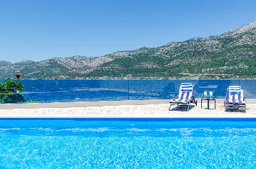 Seaside Family Villa with Pool in Korčula
