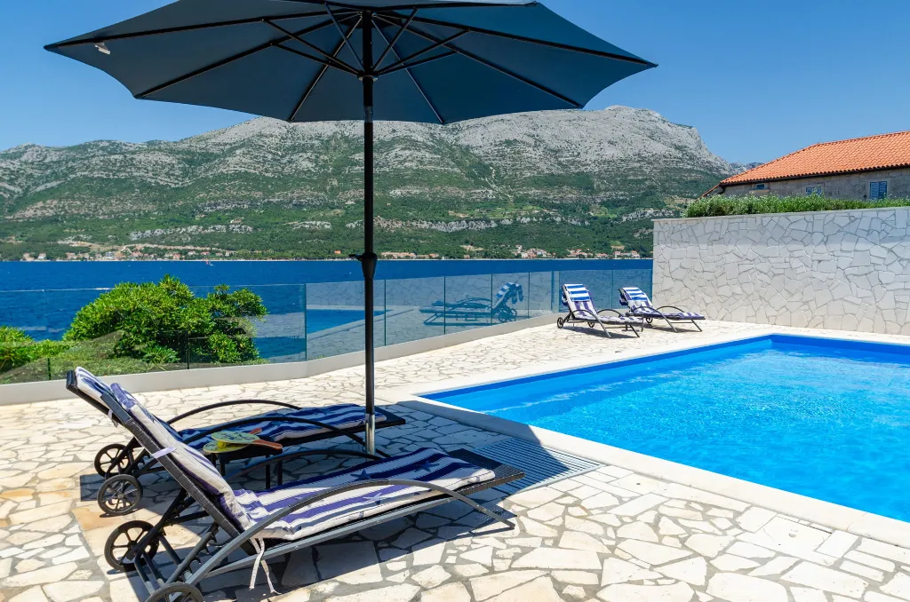Seaside Family Villa with Pool in Korčula