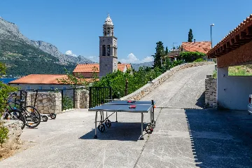 Seaside Family Villa with Pool in Korčula