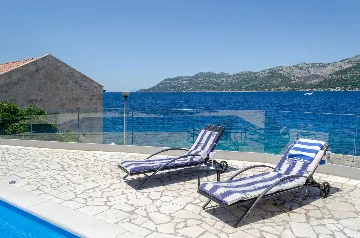 Seaside Family Villa with Pool in Korčula