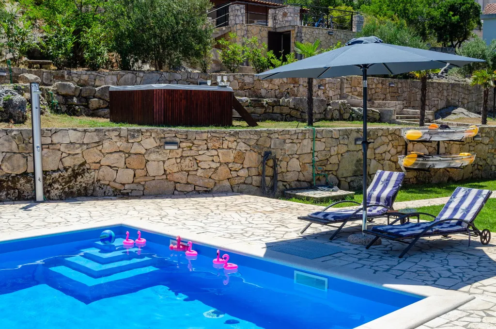 Seaside Family Villa with Pool in Korčula