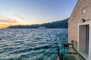 Seaside Family Villa with Pool in Korčula