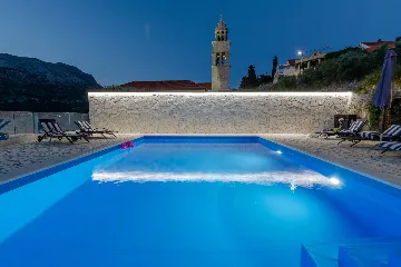 Seaside Family Villa with Pool in Korčula