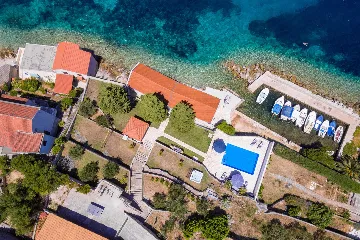 Seaside Family Villa with Pool in Korčula