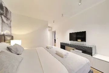 Modern Island Villa with Pool in Kraj