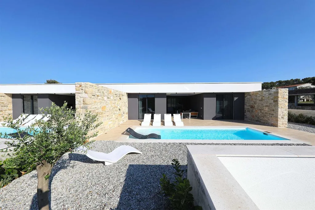 Family Pool Villas on Pasman Island