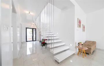 Modern Beachfront Villa with Heated Pool Kaštel Stari