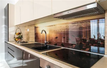 Modern Beachfront Villa with Heated Pool Kaštel Stari