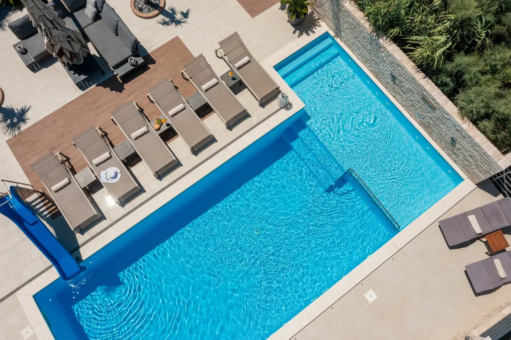 Spacious Villa Retreat With Pool in Pag