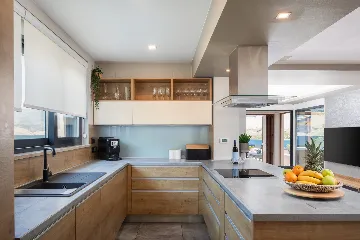 Spacious Villa Retreat With Pool in Pag