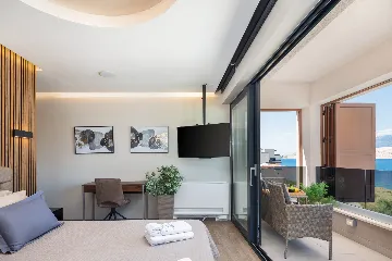 Spacious Villa Retreat With Pool in Pag