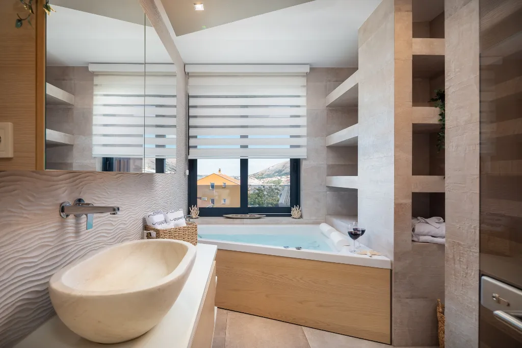 Spacious Villa Retreat With Pool in Pag