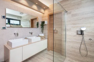 Spacious Villa Retreat With Pool in Pag