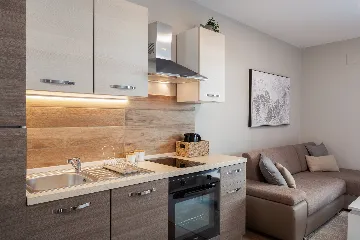 Spacious Villa Retreat With Pool in Pag