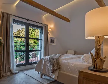 Modern 4-Bedroom Seaside Villa Žrnovo with Pool